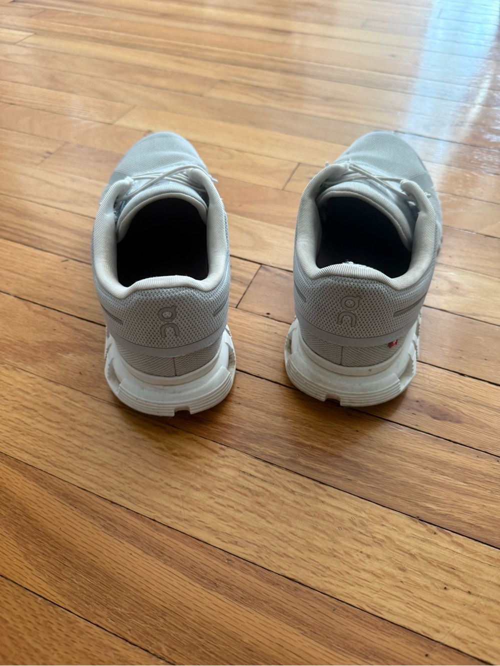 On Running Men's Cloudflow Sneakers in Light Gray and White - Picture 3 of 5